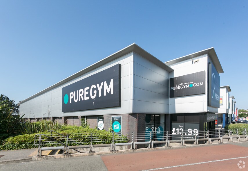 Bath Rd, Bristol for sale - Primary Photo - Image 1 of 1