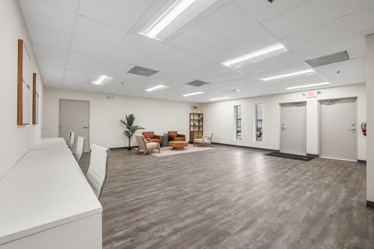 1352-1382 NW 78th Ave, Doral, FL for lease Interior Photo- Image 1 of 37