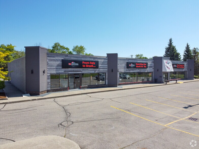 1373 Victoria St, Kitchener, ON for sale - Primary Photo - Image 1 of 1