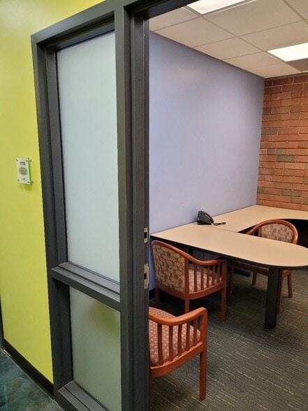 10 Strecker Rd, Ellisville, MO for lease - Interior Photo - Image 2 of 13