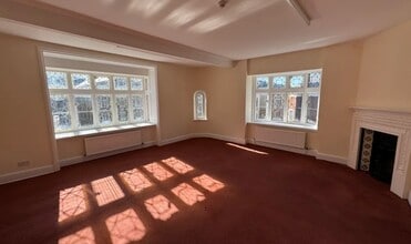 2 College St, Gloucester for lease Interior Photo- Image 2 of 7