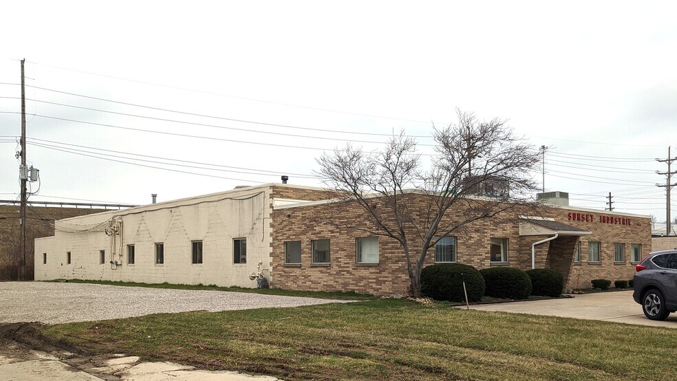 1272 E 286th St, Euclid, OH for sale - Building Photo - Image 1 of 1