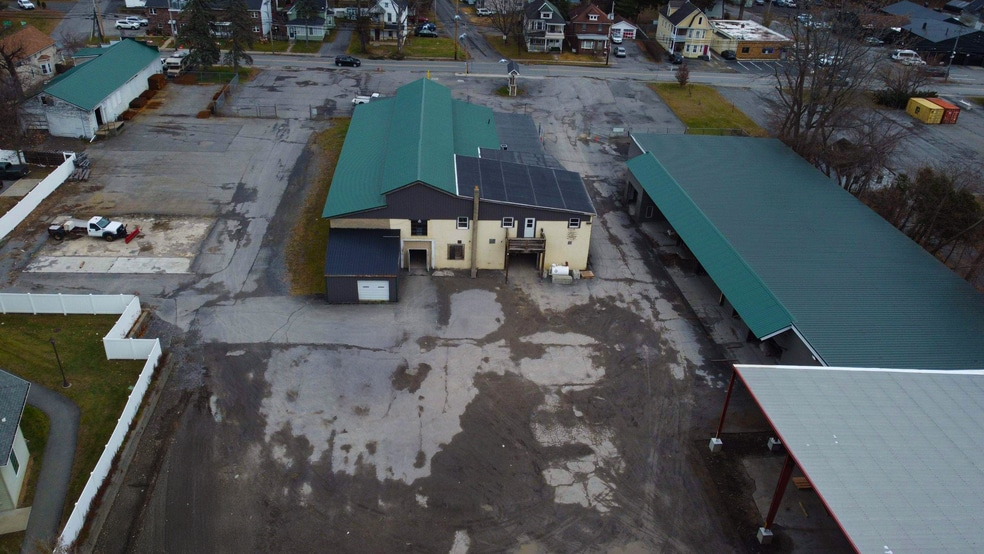 1870 Hamburg St, Schenectady, NY for lease - Building Photo - Image 3 of 8