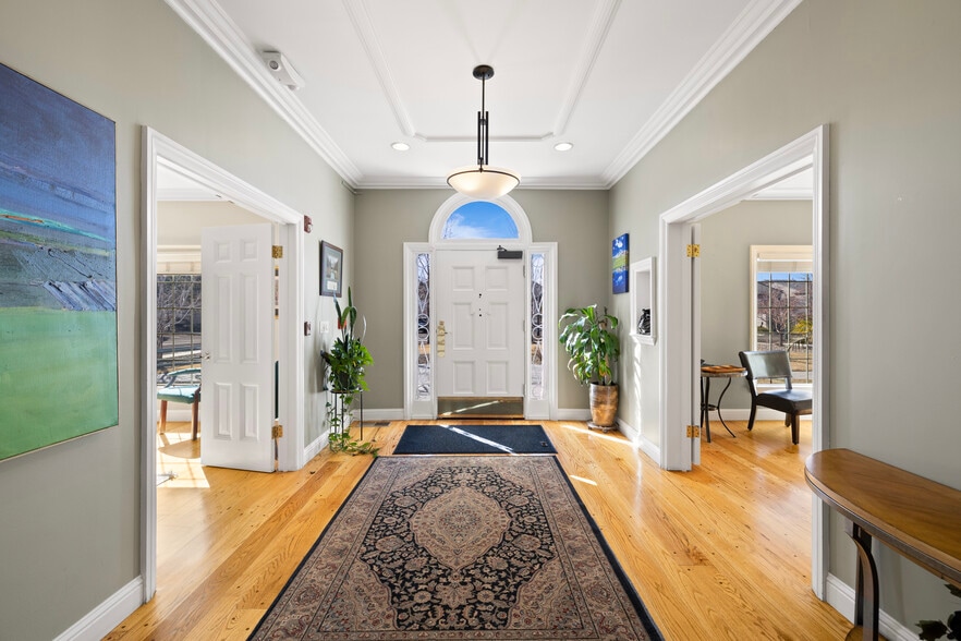 5371 Kietzke Ln, Reno, NV for lease - Interior Photo - Image 2 of 12