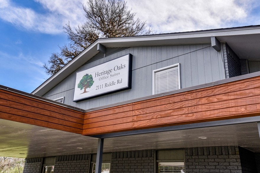 2111-2113 W Slaughter Ln, Austin, TX for lease - Other - Image 2 of 51