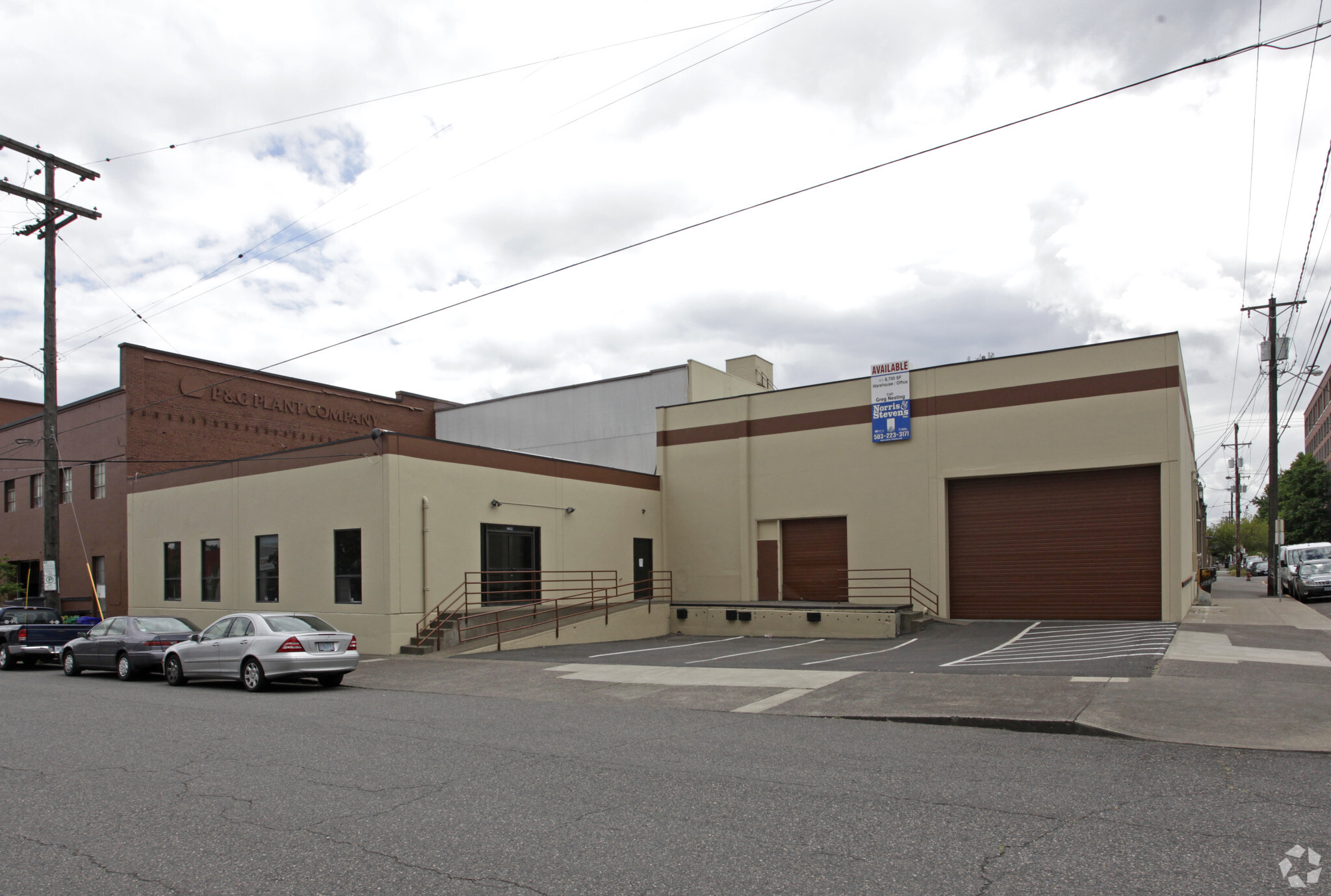 602 SE Salmon St, Portland, OR for lease Building Photo- Image 1 of 3