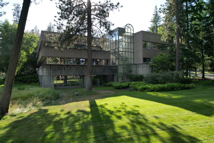 6500 N Mineral Dr, Coeur d'Alene, ID for sale - Building Photo - Image 1 of 17