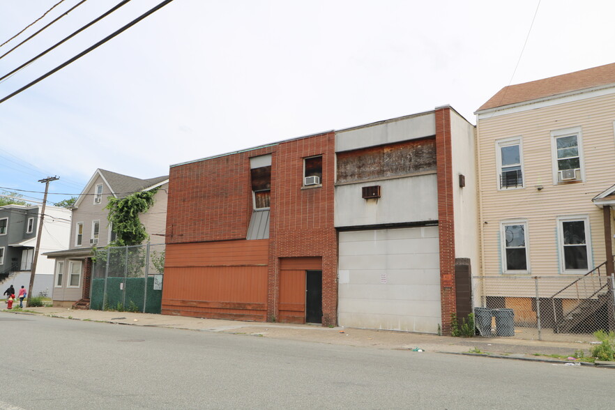 50-52 E Main St, Paterson, NJ for sale - Building Photo - Image 1 of 1