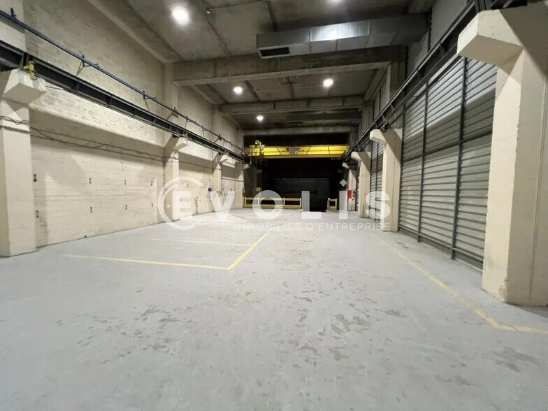 Flex in Bagnolet for lease - Building Photo - Image 3 of 6