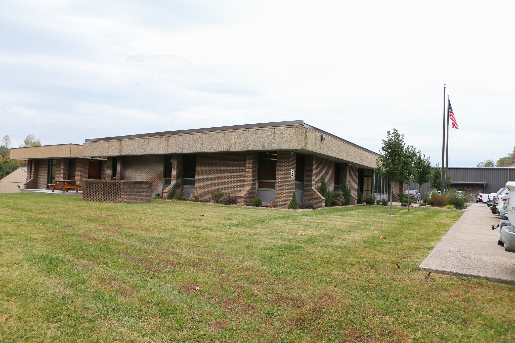 173 Bombardier Way, Bridgeport, WV for lease Primary Photo- Image 1 of 3