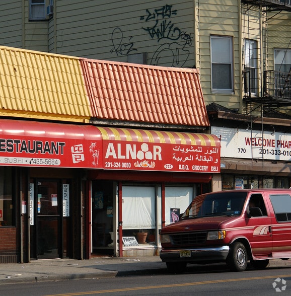 772774 W Side Ave, Jersey City, NJ 07306