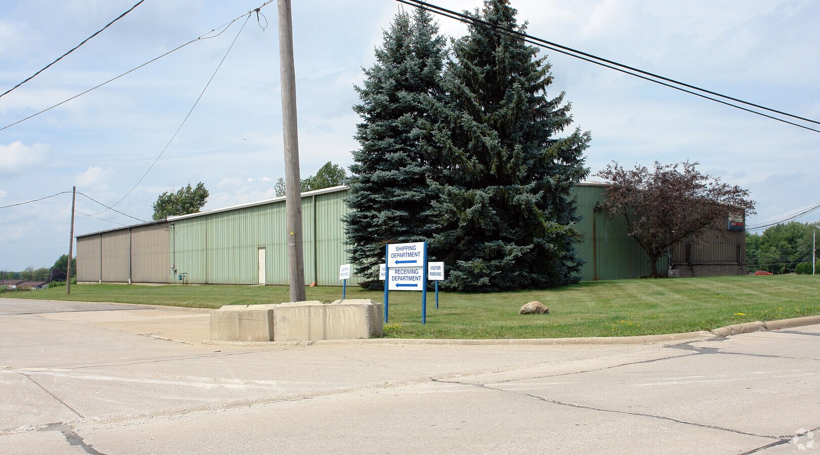 915 Lake Rd, Medina, OH 44256