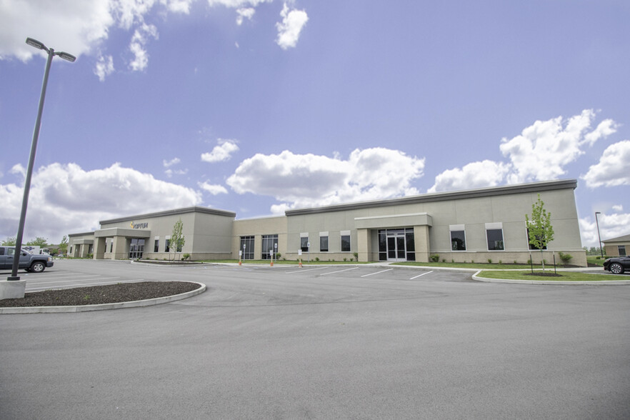 3743 Landmark Dr, Lafayette, IN for lease - Building Photo - Image 1 of 4