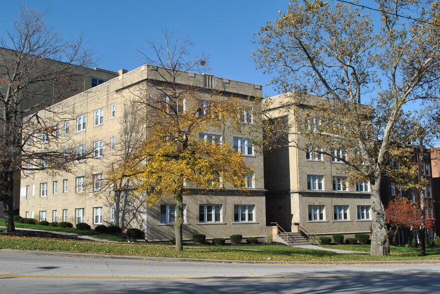 1374 West Blvd, Cleveland, OH 44102