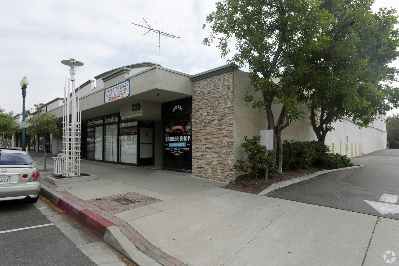 219-231 S Riverside Ave, Rialto, CA, 92376 - Storefront Retail/Office ...