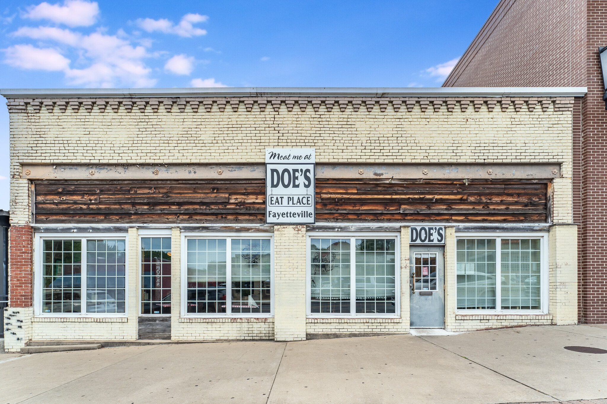 316 W Dickson St, Fayetteville, AR for sale Building Photo- Image 1 of 2