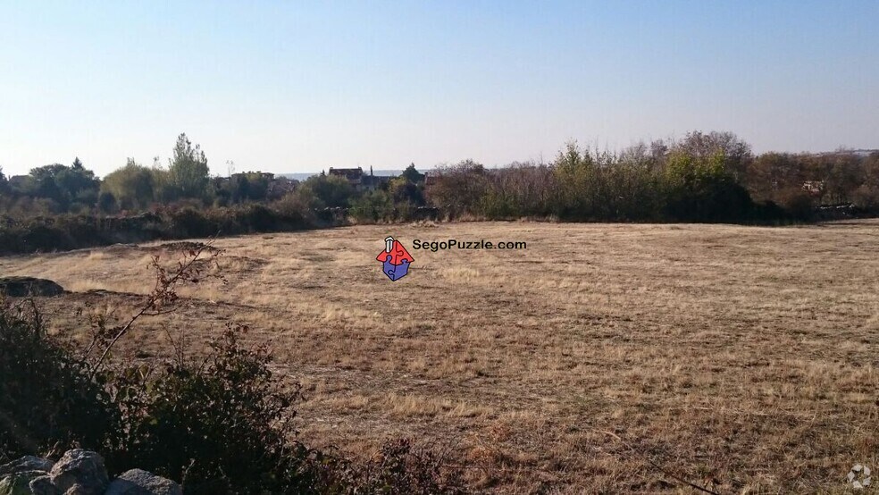 Land in Torrecaballeros, Segovia for sale - Primary Photo - Image 1 of 5