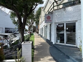 1450 W Webster Ave, Chicago IL - Bar