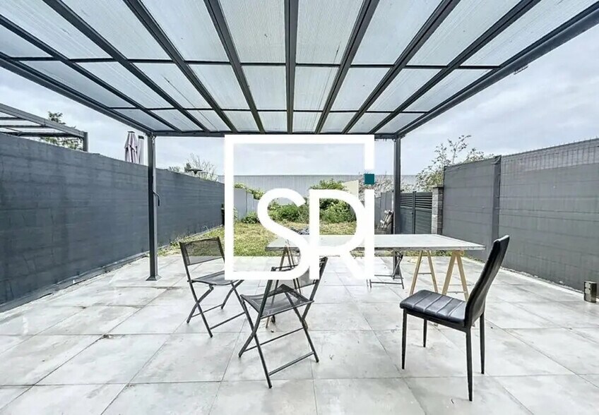 Office in Cusset for lease - Building Photo - Image 2 of 12