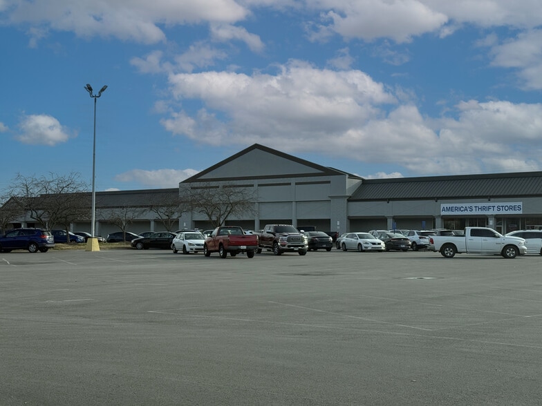 1114 Mercury Blvd, Murfreesboro, TN for lease - Building Photo - Image 2 of 8