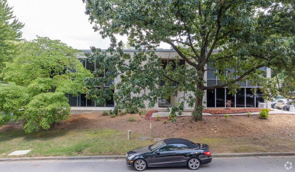 4904 Professional Ct, Raleigh, NC for sale - Building Photo - Image 3 of 6