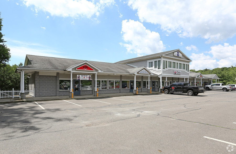 5 Foxon Rd, North Branford, CT for lease - Primary Photo - Image 1 of 3