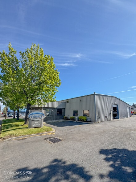 850 NE 1st St, Bend, OR for lease - Building Photo - Image 1 of 15