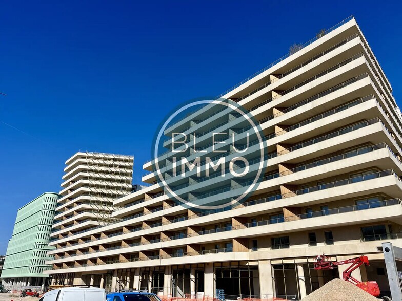 Retail in Nice for lease - Building Photo - Image 1 of 5