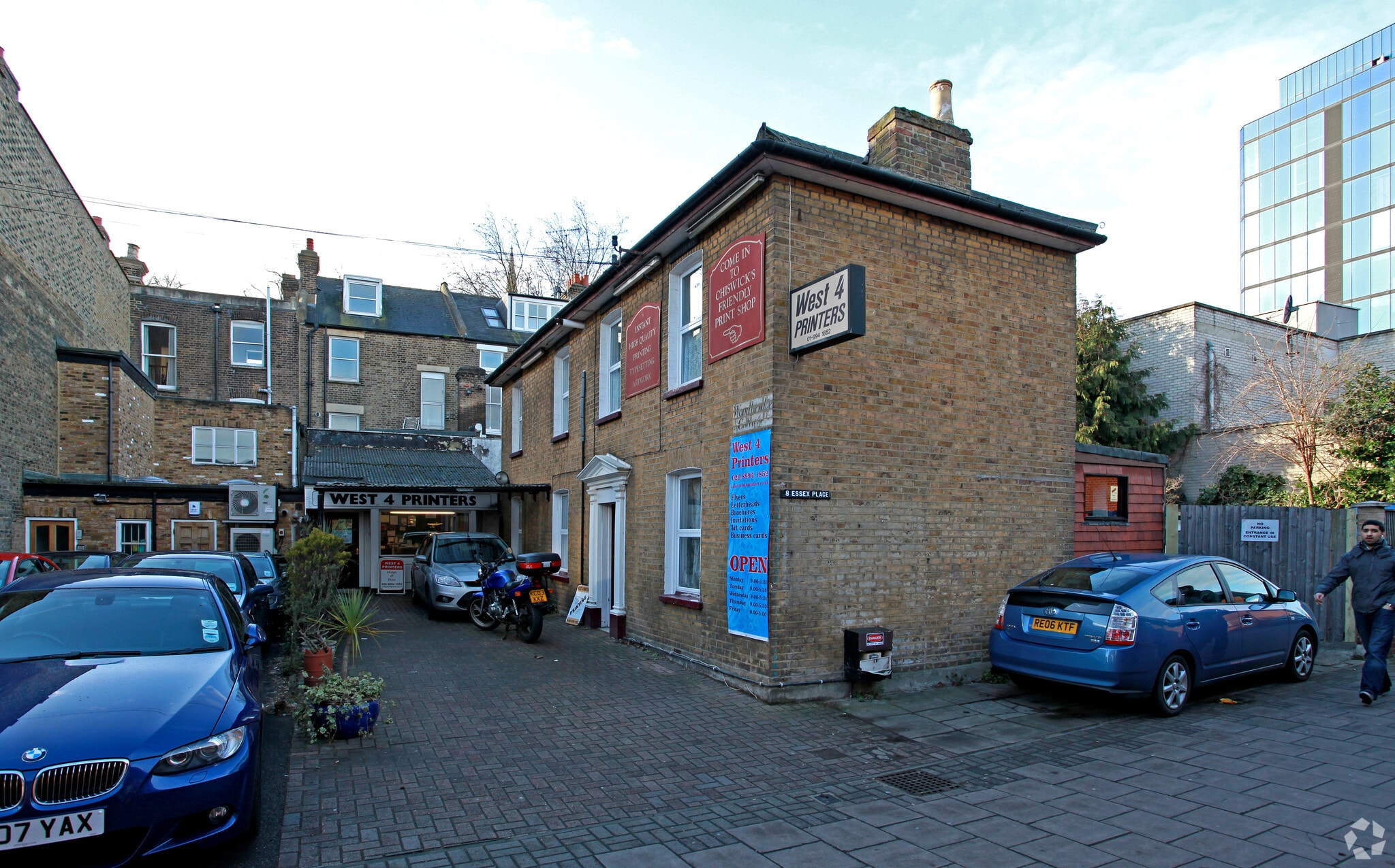 8 Essex Pl, London for sale Primary Photo- Image 1 of 1