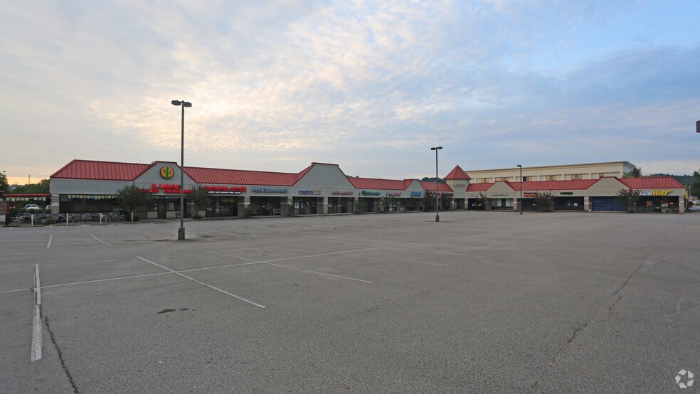 1930 Edwards Lake Rd, Birmingham, AL for sale - Primary Photo - Image 1 of 1