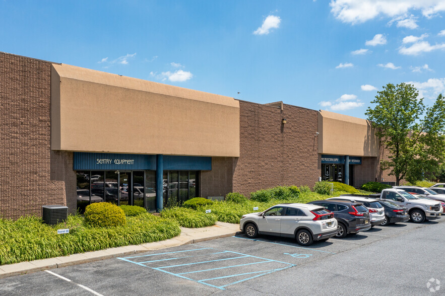 1001 Lower Landing Rd, Blackwood, NJ for lease - Building Photo - Image 2 of 9