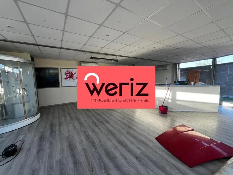 Industrial in Saint-Cannat for sale - Interior Photo - Image 3 of 4