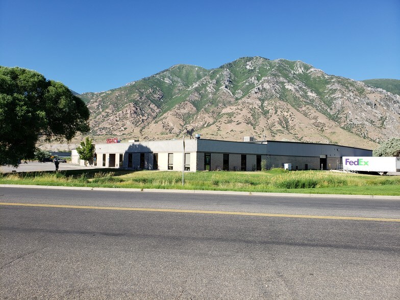 1080 N Spring Creek Pl, Springville, UT for sale - Building Photo - Image 1 of 1