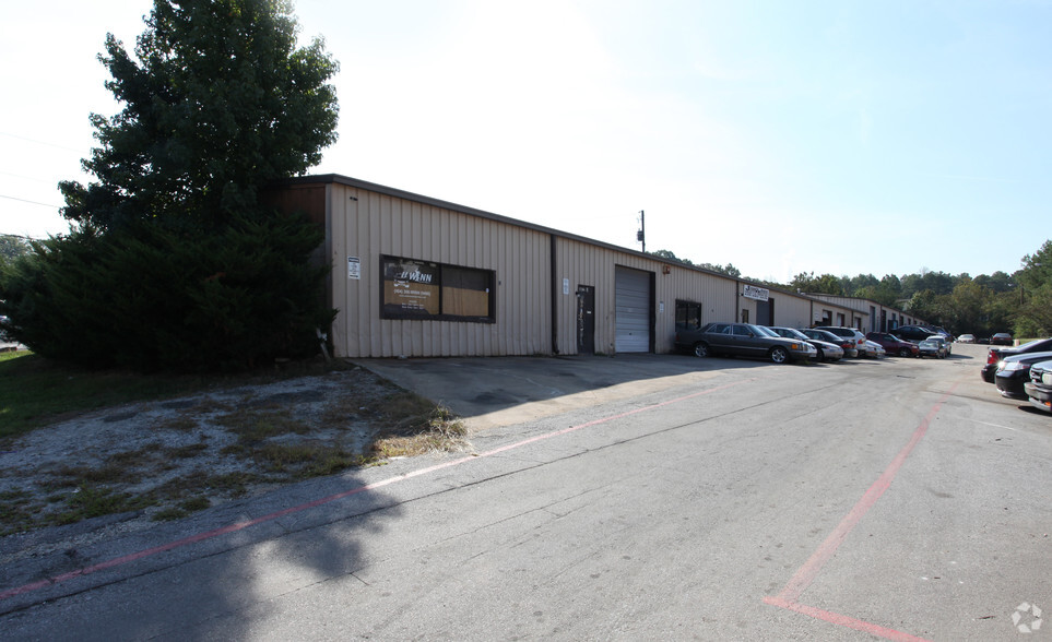 1923-1927 Forest Pky, Morrow, GA for lease - Primary Photo - Image 1 of 3