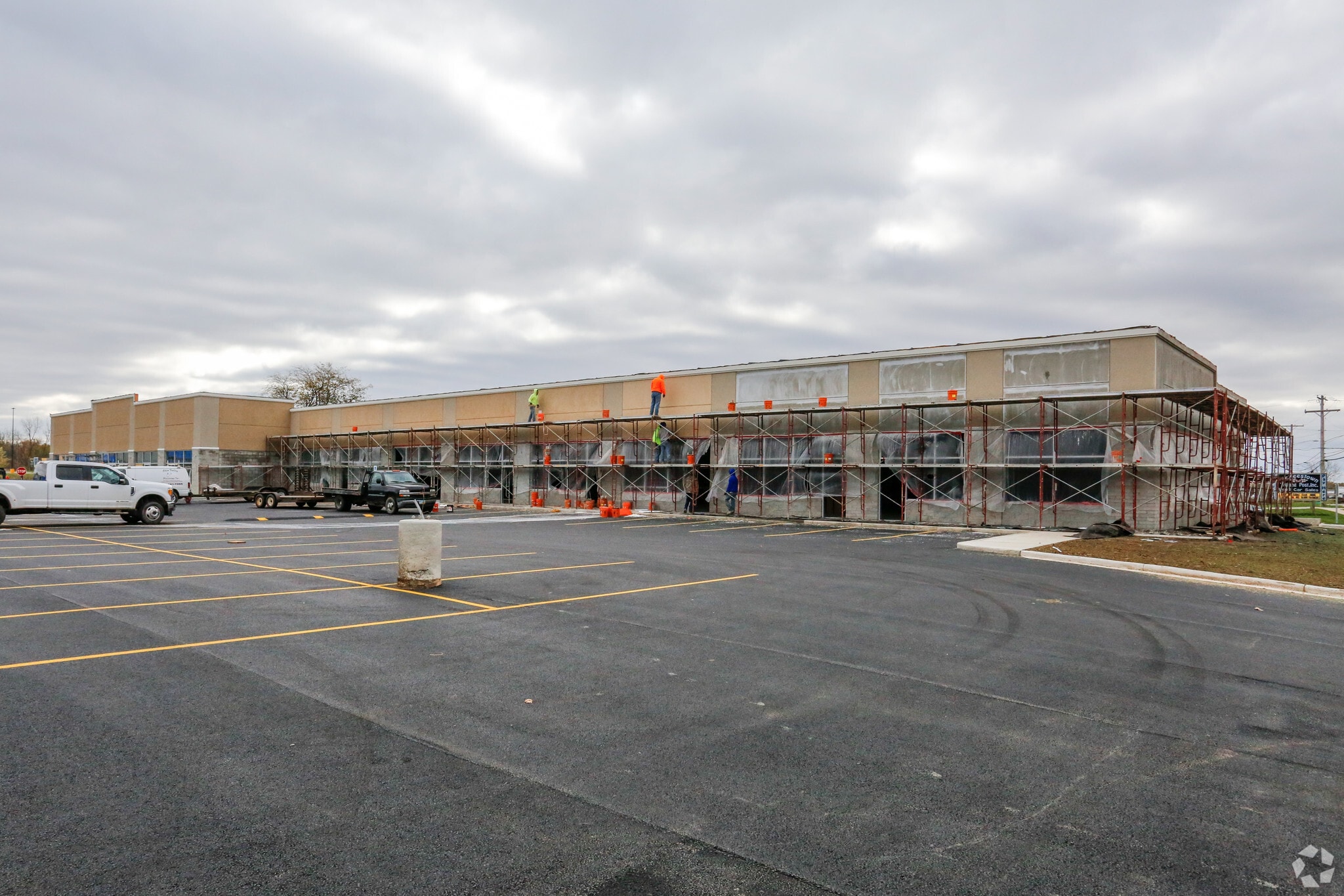 2303-2321 S Main St, Bellefontaine, OH for sale Primary Photo- Image 1 of 1