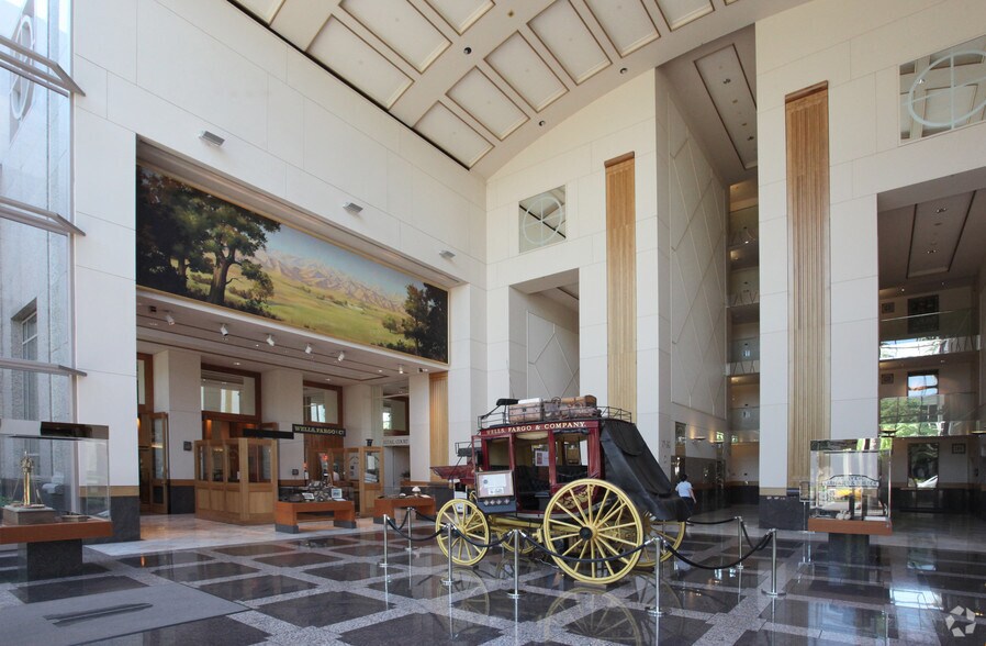 400 Capitol Mall, Sacramento, CA for lease - Lobby - Image 2 of 22