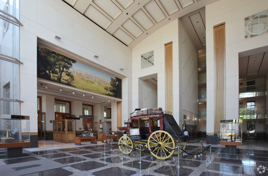 400 Capitol Mall, Sacramento, CA for lease - Lobby - Image 3 of 11