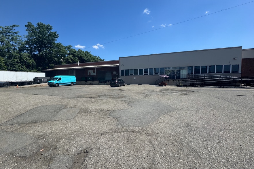 350 Allwood Rd, Clifton, NJ for lease - Building Photo - Image 1 of 2