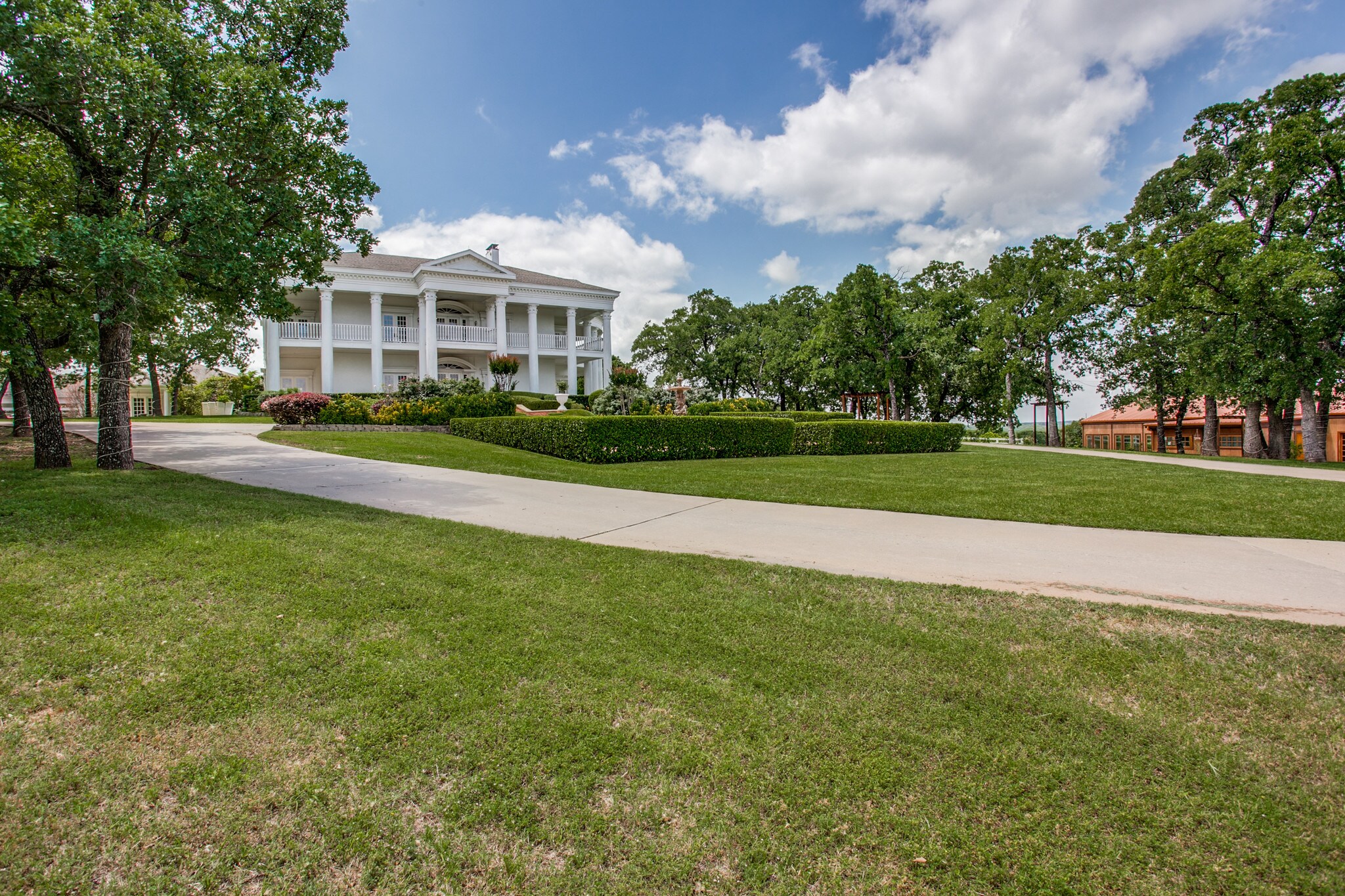 629 John Charles Dr, Burleson, TX for sale Building Photo- Image 1 of 1