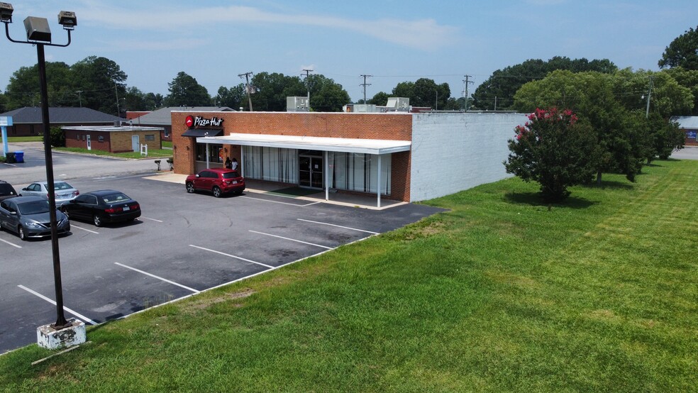 405 Peacock St, Ahoskie, NC for lease - Building Photo - Image 1 of 7