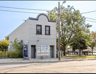 More details for 603 Keele St, Toronto, ON - Retail for Lease