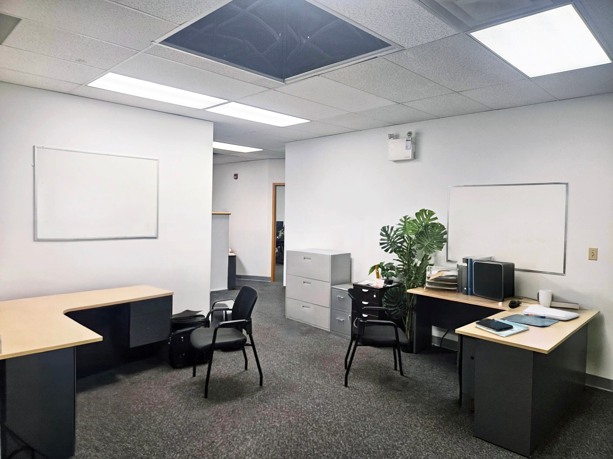 7432-7440 Fraser Park Dr, Burnaby, BC for lease Building Photo- Image 1 of 9