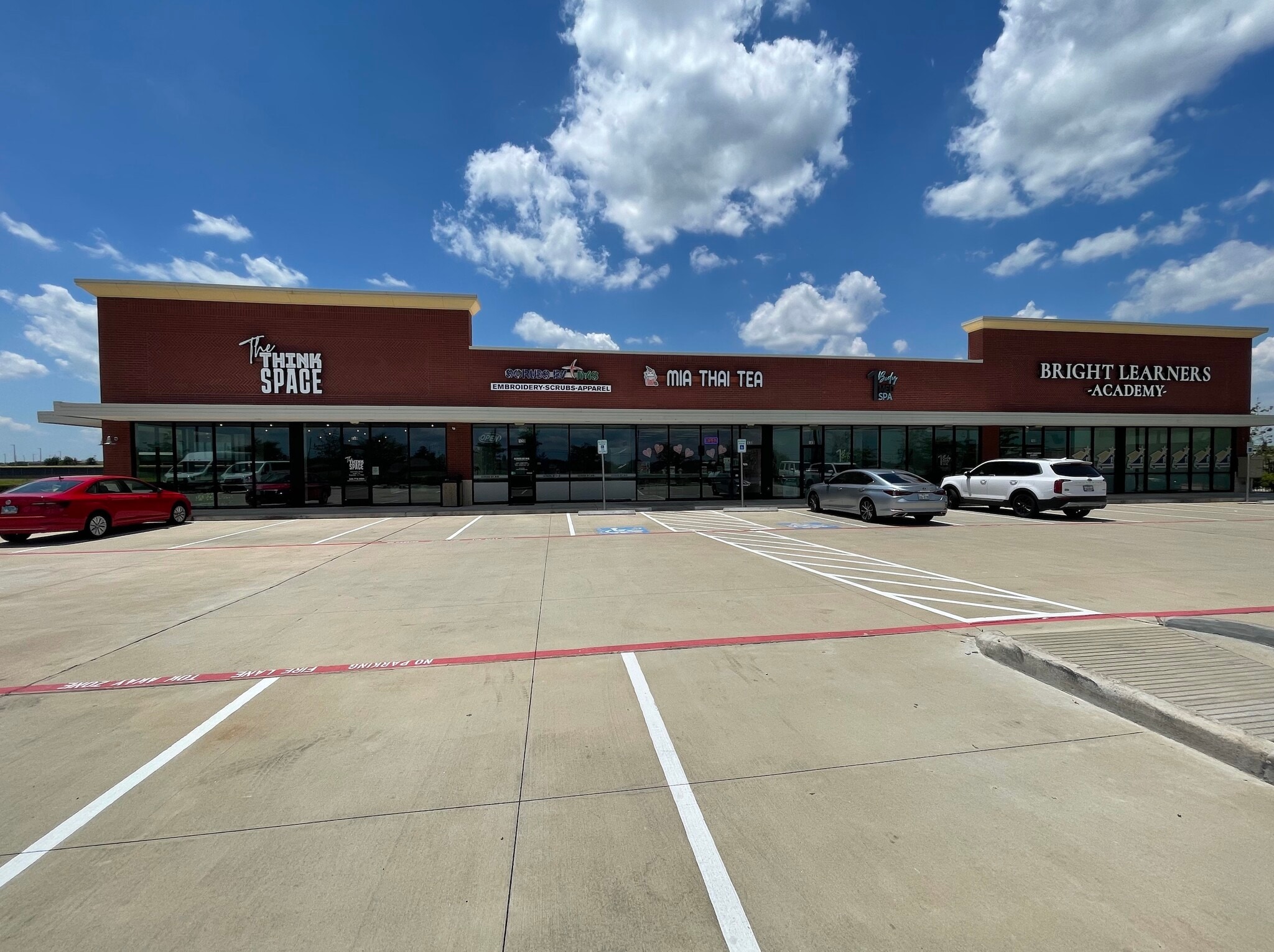 3220 Kirby Dr, Pearland, TX for lease Primary Photo- Image 1 of 10