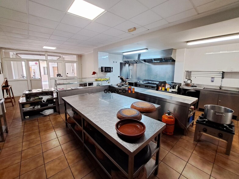 Retail in La Llosa de Ranes, Valencia for sale - Building Photo - Image 1 of 8