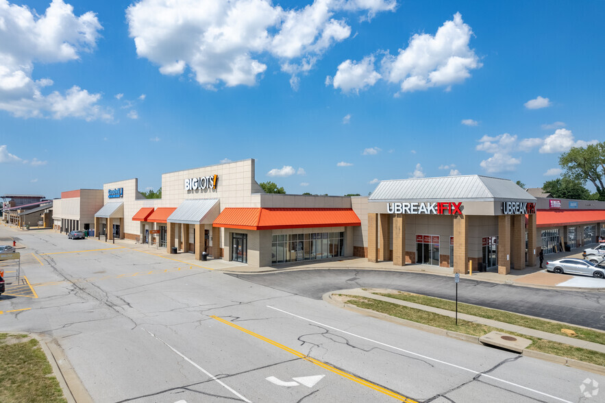 4914 N Oak Tfwy, Kansas City, MO for lease - Building Photo - Image 1 of 7