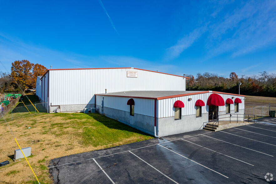 1031 Tennessee Blvd, Lebanon, TN for sale - Primary Photo - Image 1 of 1