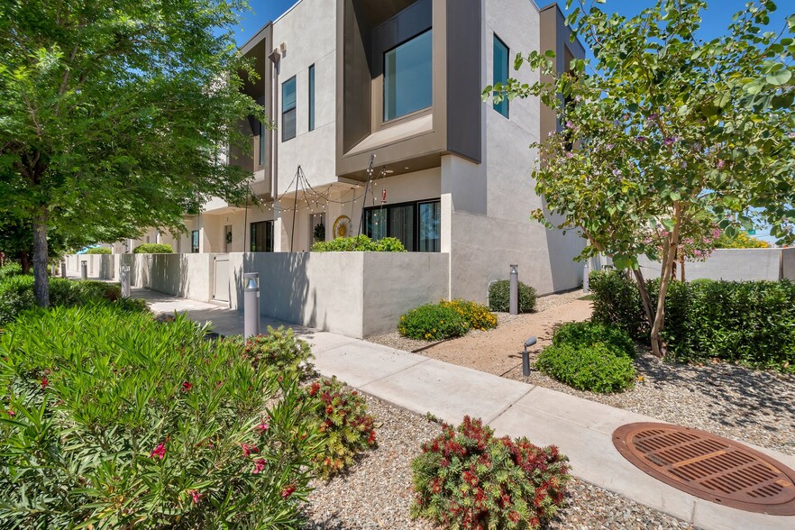 4020 N 12th St, Phoenix, AZ for sale - Building Photo - Image 1 of 11