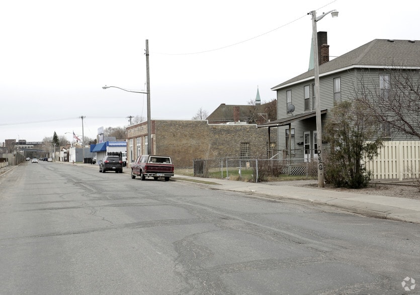 2104 4th Ave S, Minneapolis, MN for sale - Building Photo - Image 1 of 5