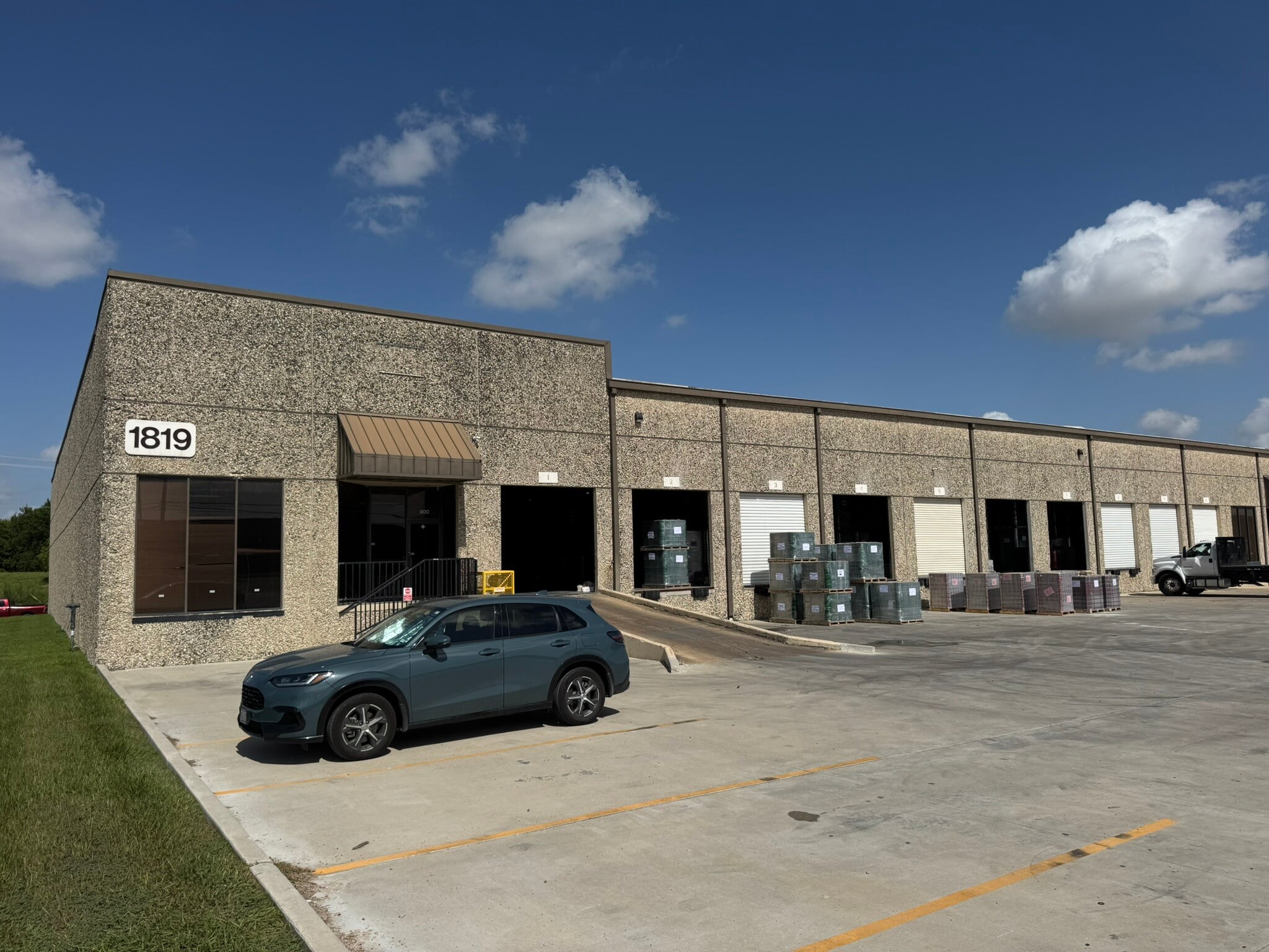 1819 Turning Basin Dr, Houston, TX for lease Building Photo- Image 1 of 7