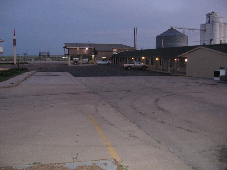 158 E Main St, Limon, CO for sale - Building Photo - Image 2 of 3